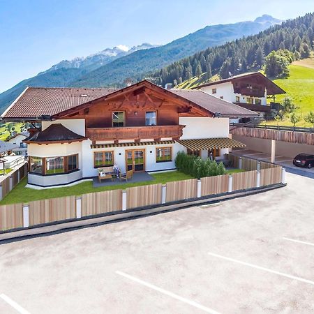 Scenic Apartment In Top Location Neustift im Stubaital Exterior photo
